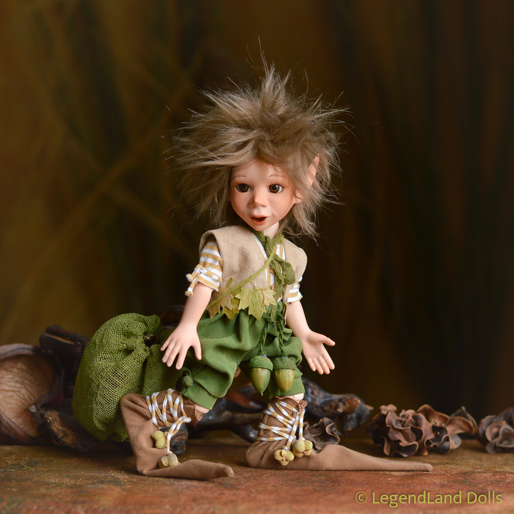 Elf figura: Zenon - kis vadász elf | LegendLand Dolls