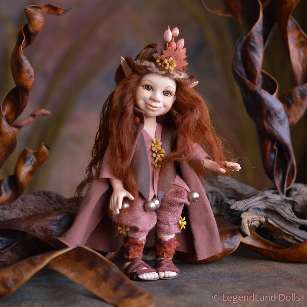 Elf figura: Lalita - elragadó elf kislány | LegendLand Dolls