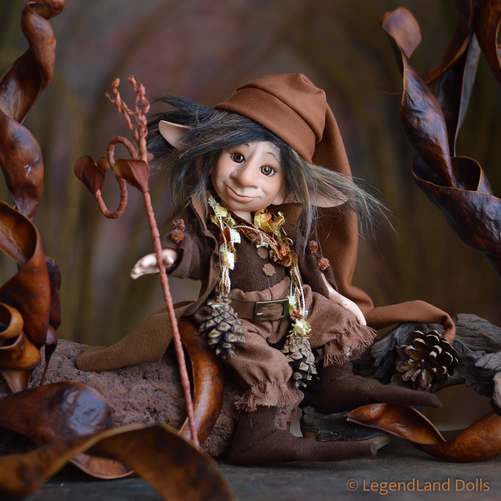 Kobold figura: Teodor - erdővédő kis kobold | LegendLand Dolls