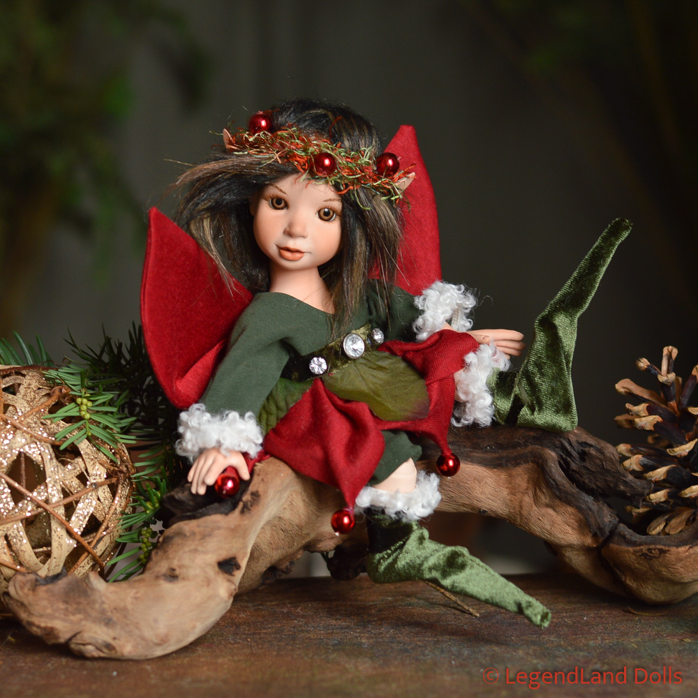 Tündér figura: Karina - karácsonyi kis tündérke | LegendLand Dolls